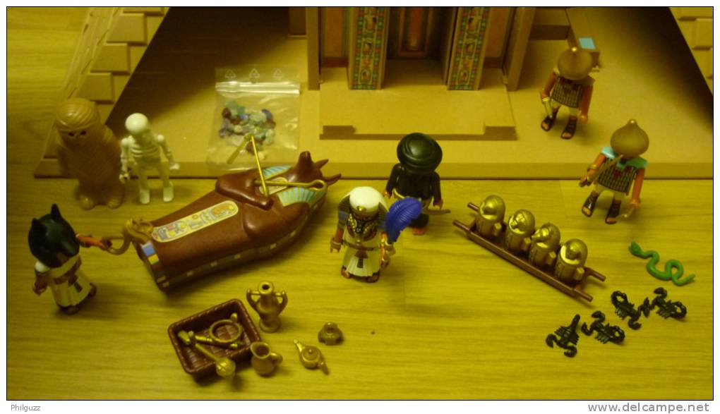 PLAYMOBIL EQUIVALENCE BOITE 4240 PYRAMIDE EGYPTIENNE COMPLETE Sans Boîte Ni Notice De Montage - Playmobil