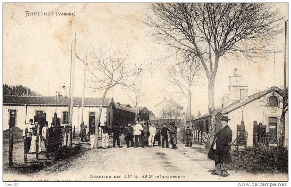 88 BRUYERES - Quartier Des 44° Et 152° D'Infanterie - Bruyeres