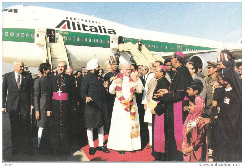 The visit of Pope John Paul II in INDIA - 15 pieces