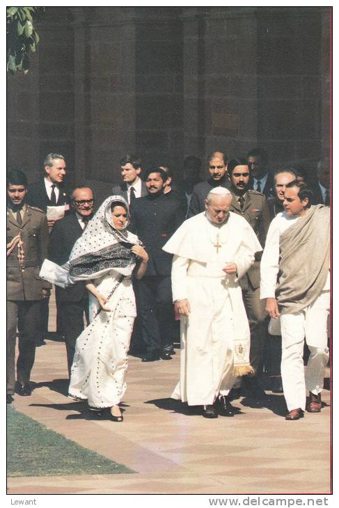 The visit of Pope John Paul II in INDIA - 15 pieces