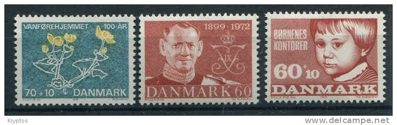 Denmark 1971-72 - 2 Semi-postal Stamps + King Fr. 9th - Unused Stamps