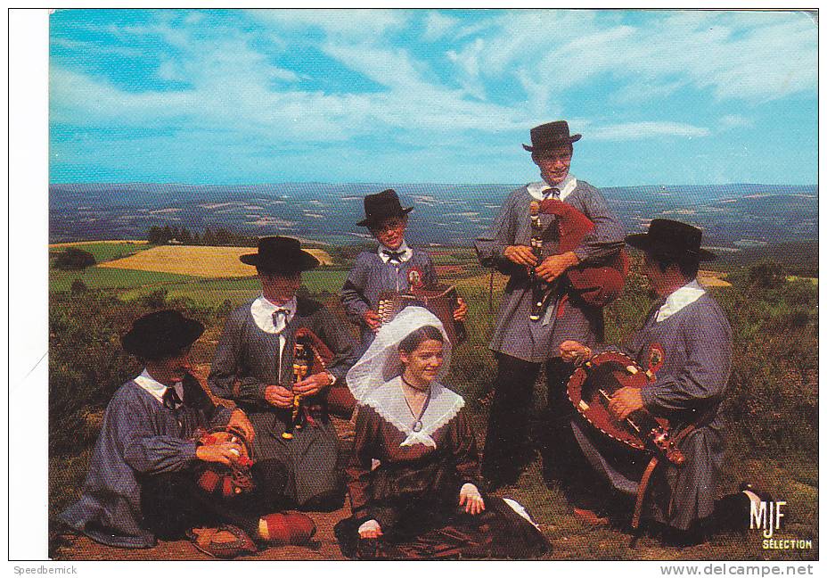 18758 LA CROISILLE SUR BRIANCE France - L' AUBADE - " L' EICOLO DAU MOUNT GARGAN ". FL 19 Vielle Biniou Cornemuse - Musica