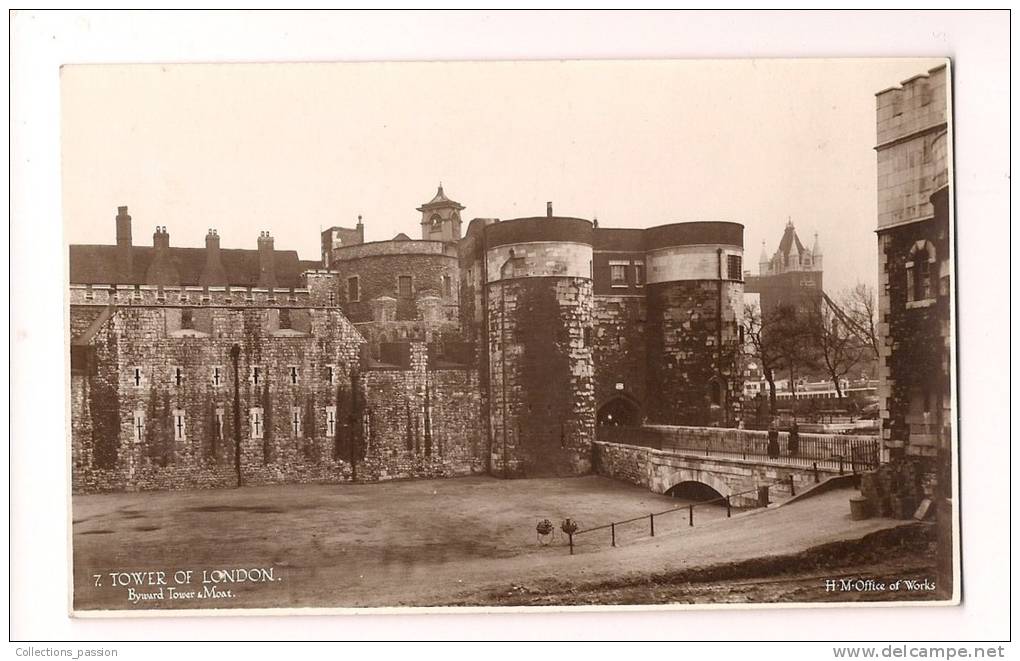 CP, Angleterre, Londres, Tour De Londres, Byward Tower & Moat., Vierge - Tower Of London