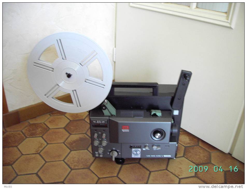 Projecteur Sonore Super 8 De Collection Elmo GS-800 - Projecteurs De Films