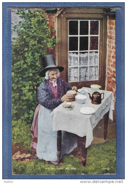 Carte Postale Pays De Galles  Welsh  Lady At Tea  Trés Beau Plan - Autres & Non Classés