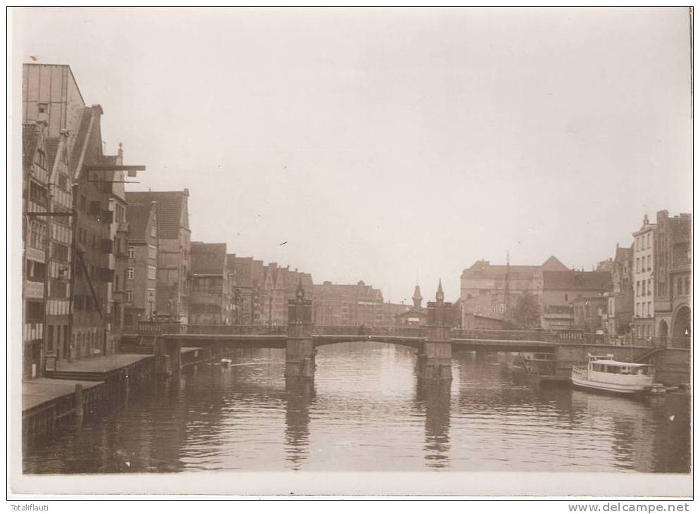 Danzig Foto 13x18 Cm Original Aus 1939/40 Brücke über Mottlau Giebel Silohäuser Mit Schiffsanlegern Und Verladekränen - Danzig