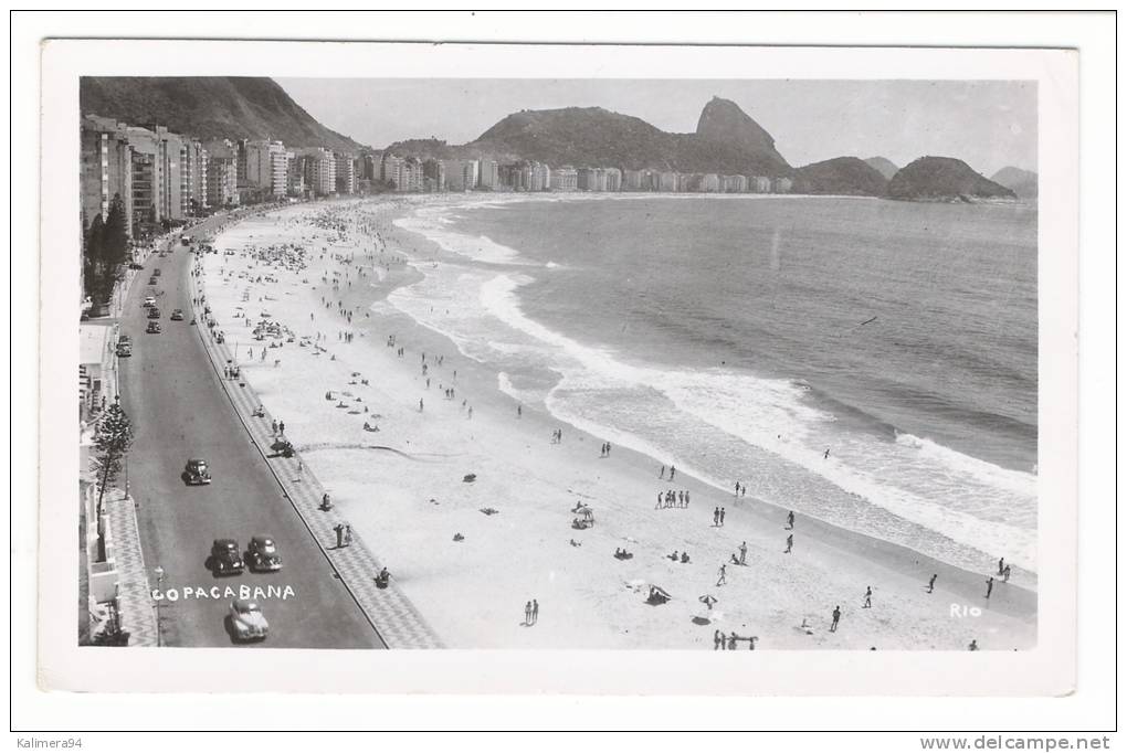 BRESIL  /  RIO  DE  JANEIRO  /  PLAGE  DE  COPACABANA  /  CARTE-PHOTO, Tirage Argentique  ( En 1952 ) - Copacabana