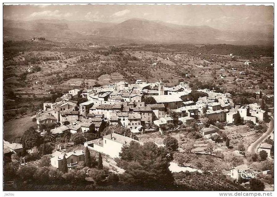 MOUGINS VUE PANORAMIQUE ,A GAUCHE DANS LE FOND LES GORGES DU LOUP REF 23771 - Mougins