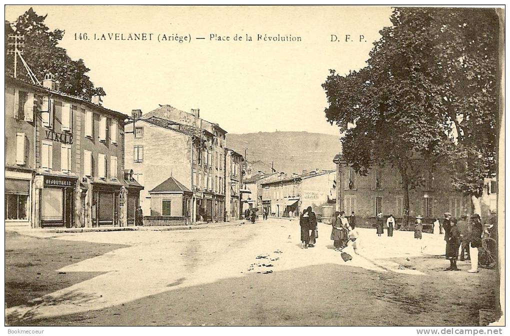 09  LAVELANET   PLACE DE LA REVOLUTION    D.F.P. - Lavelanet