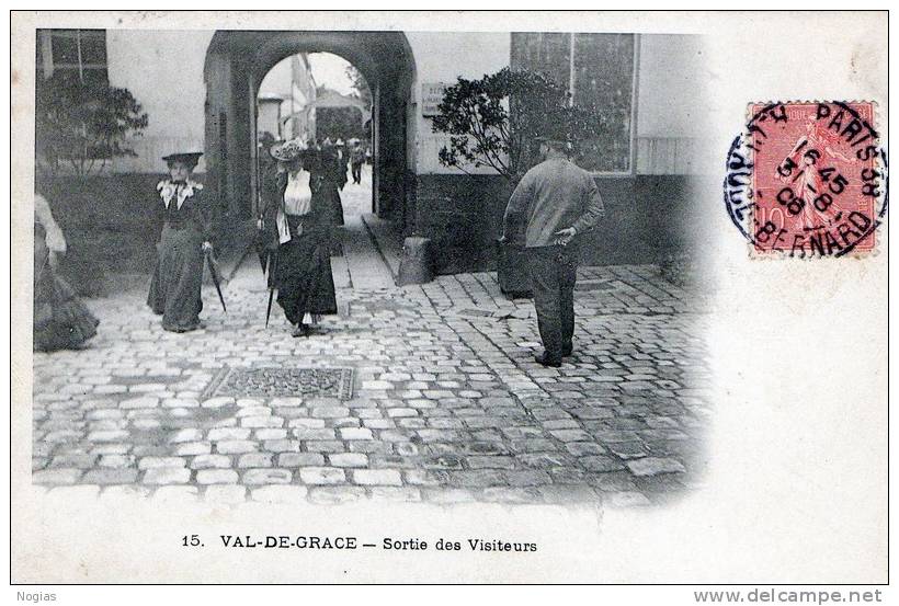 LE VAL DE GRACE - LA SORTIE DES VISITEURS - TRES BELLE CARTE ANIMEE -  TOP !!! - Santé, Hôpitaux