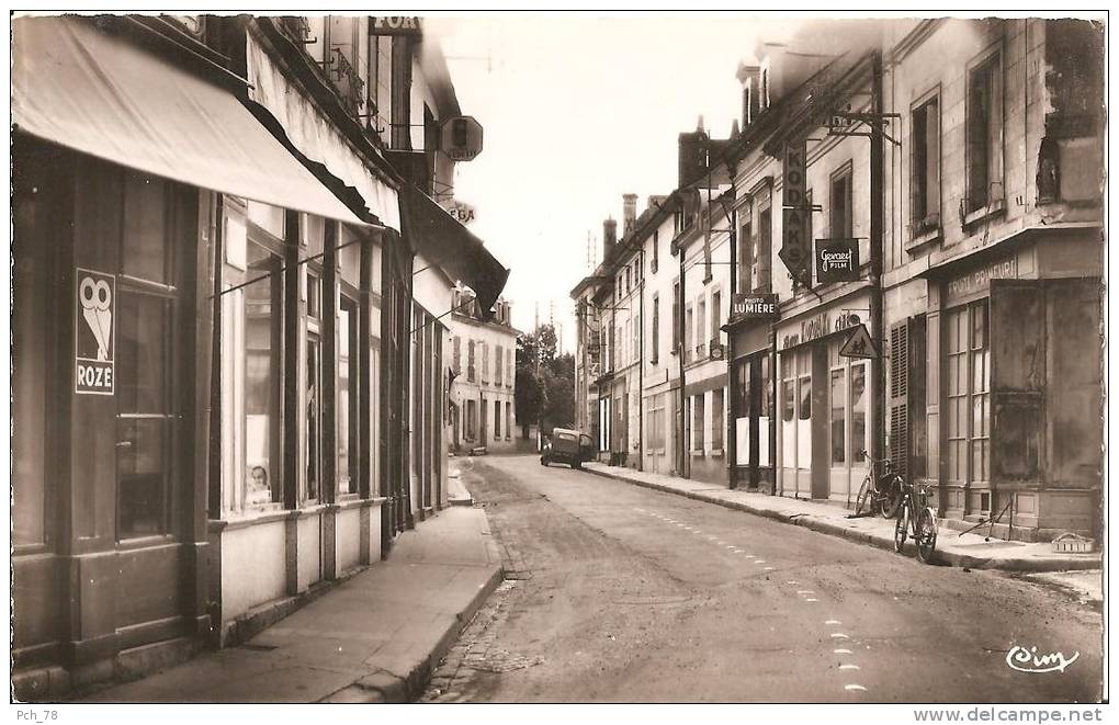 Ligueil Rue Aristide Briand - Otros & Sin Clasificación