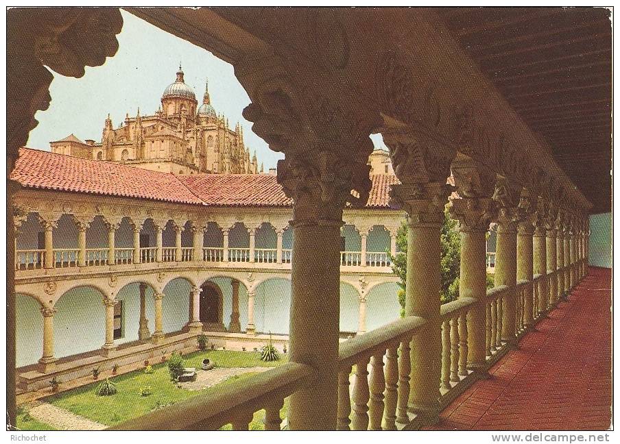 Salamanca - Claustro Del Convento De Las Due&ntilde;as - Salamanca