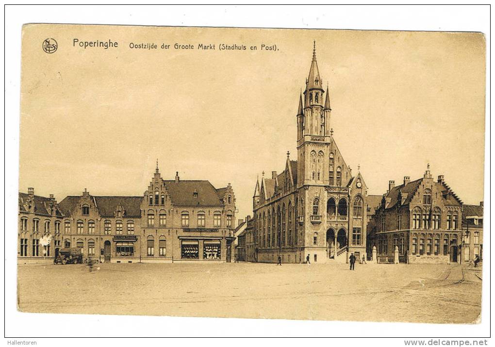 Poperinge - Oostzijde Der Groote Markt (Stadhuis En Post) - Poperinge