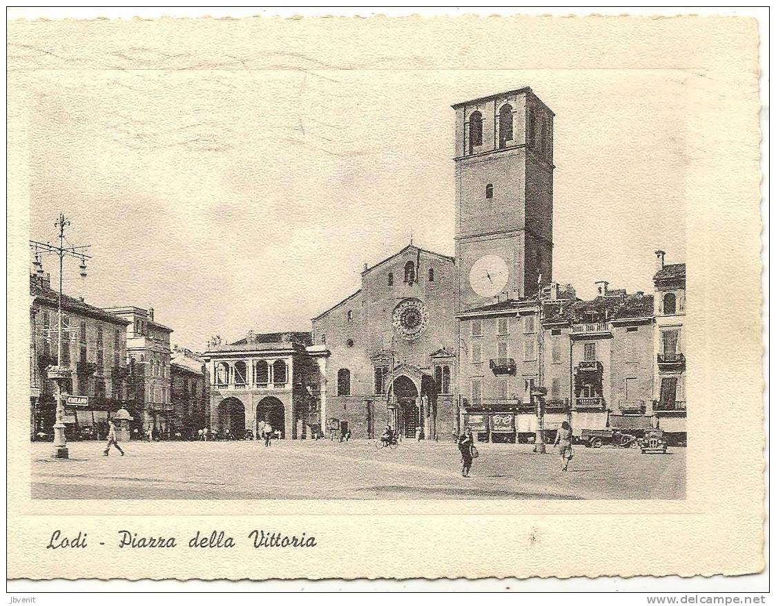 LOMBARDIA - LODI (Milano) - Piazza Della Vittoria (animata) - Lodi