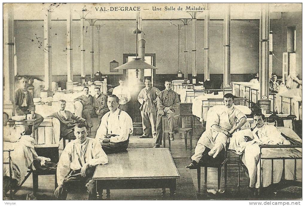 PARIS  VAL DE GRACE - Une Salle De Malades   1907 - Santé, Hôpitaux