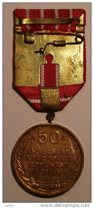 Roumanie Romania Rumänien Médaille Medal Comuniste "50 Ans" - Other & Unclassified