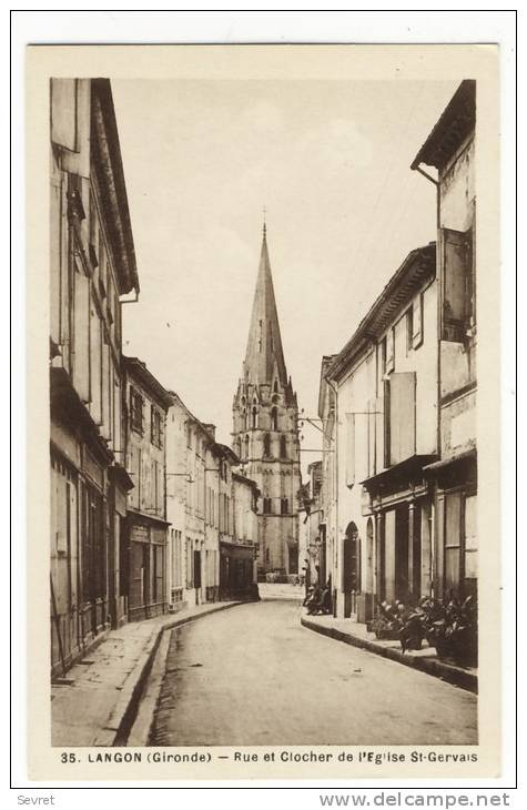 LANGON. - Rue Et Clocher De L'Eglise St-Gervais - Langon