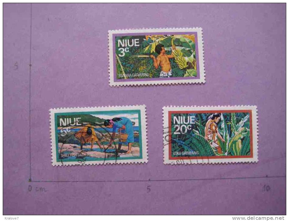 NIEU N.ZELANDE 1976 3 Timbre OBLITERES METIERS NATURE N. ZEALAND USED 3 STAMPS AGRICULTURE NATURE - Niue