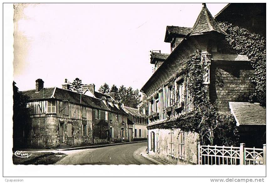 ACQUIGNY - Maison Du XV ° Siècle - Rue Aristide Briand - Cpsm écrite 1967- - Acquigny