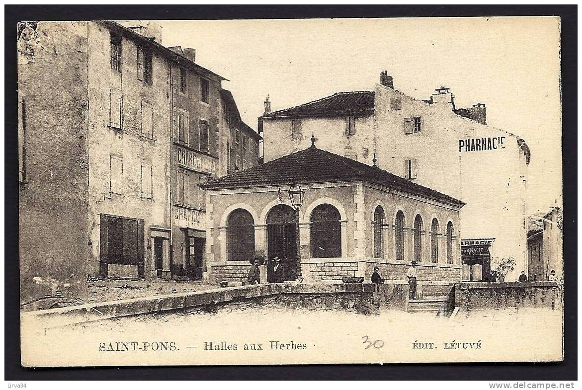 CPA  ANCIENNE- FRANCE- SAINT-PONS (34)- LA HALLE AUX HERBES EN TRES GROS PLAN- ANIMATION- PHARMACIE- CHARCUTERIE - Saint-Pons-de-Thomières