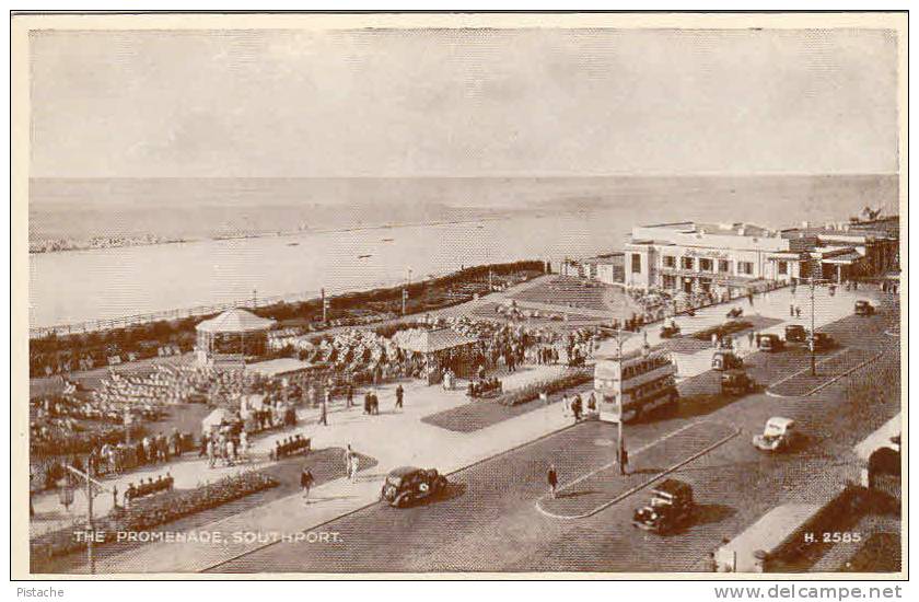 Real Photo - England Promenade Southport - Vintage - Old Cars - 2 Scans - Animated - VG Condition - Southport