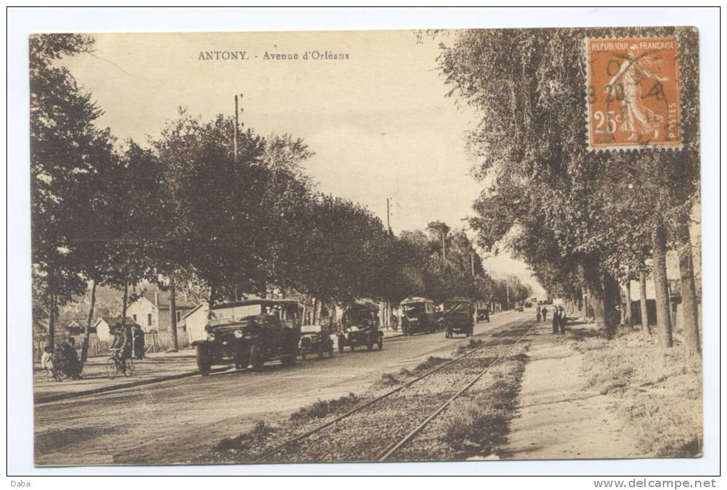 Antony. Avenue D'Orléans. - Antony