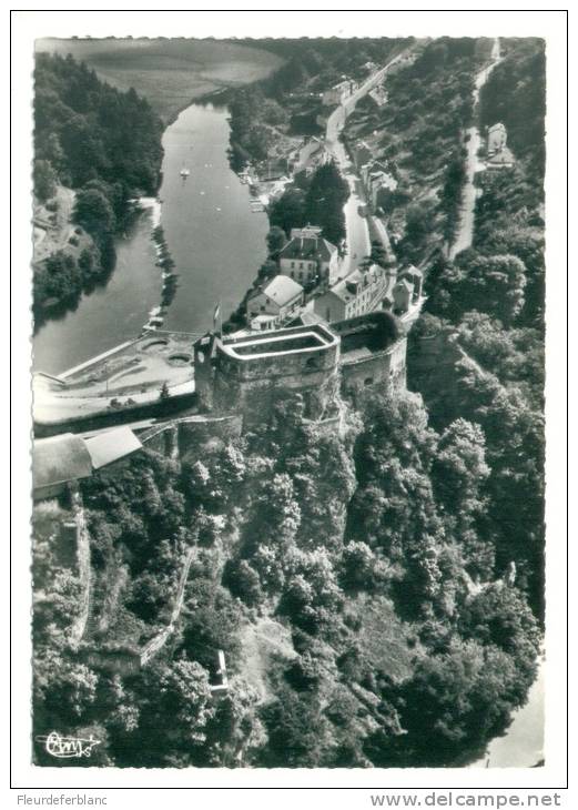 BOUILLON / BOUYON  (Belgique)  - CPSM  - Vue Aérienne : Le Château Fort Et La SEMOIS - Bouillon