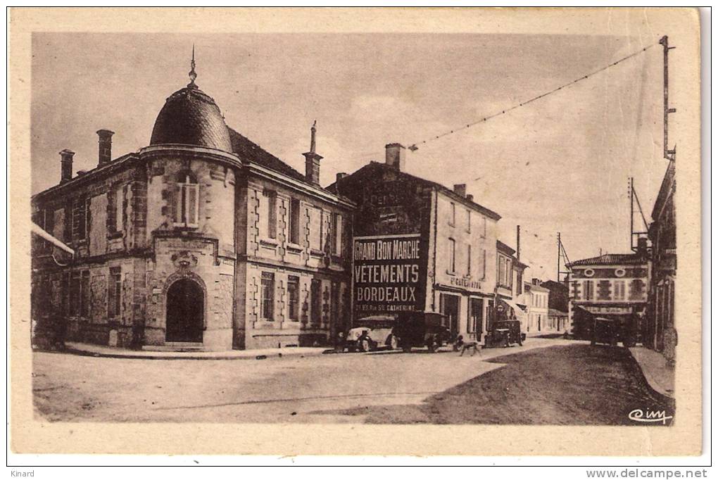 CPA .  LESPARRE .      PLACE DE LA POSTE . - Lesparre Medoc