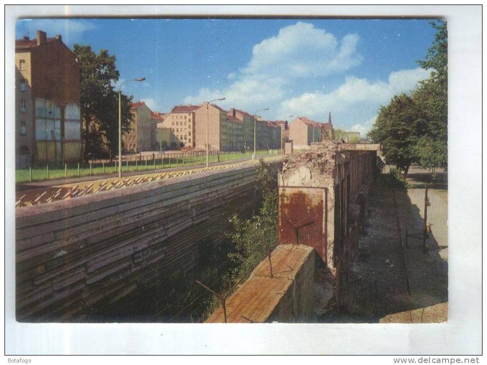 CPM MUR DE BERLIN  DIE MAUER AN DER BERNAUER STRABE - Muro De Berlin