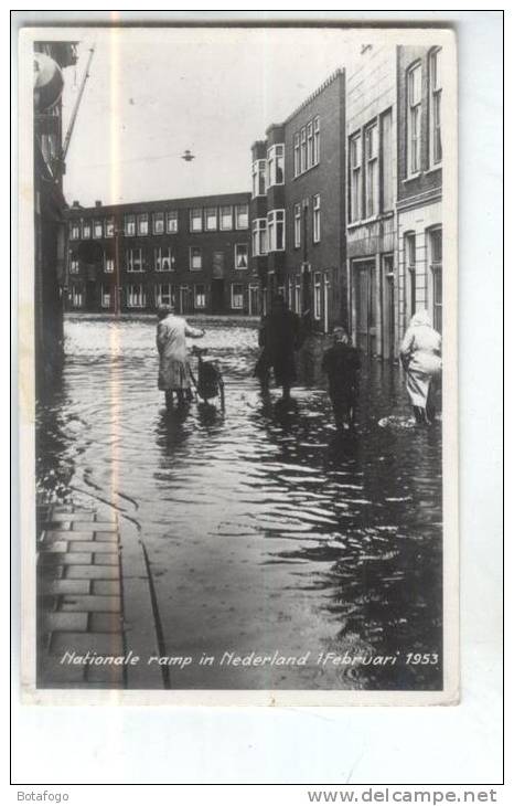 CPA NATIONALE RAMP IN NEDERLAND, 01/02/1953 - Dordrecht