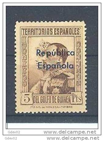 GUI243-L3560TAN.FAMILIA REAL ESPAÑOLA.Guinee.GUINEA  ESPAÑOLA (Ed 243**) Sin Charnela.LUJO - Nuevos