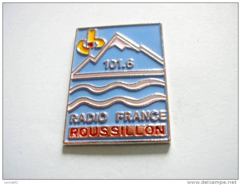 Pins Radio France  Roussillon - Medien