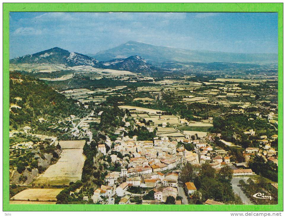 BEAUMES DE VENISE - Vue Générale Aérienne - Au Fond, Le Mont Ventoux - Beaumes De Venise