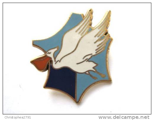 ANCIEN INSIGNE ARMEE DE L'AIR DRAGO PARIS  ETAT EXCELLENT - Airforce