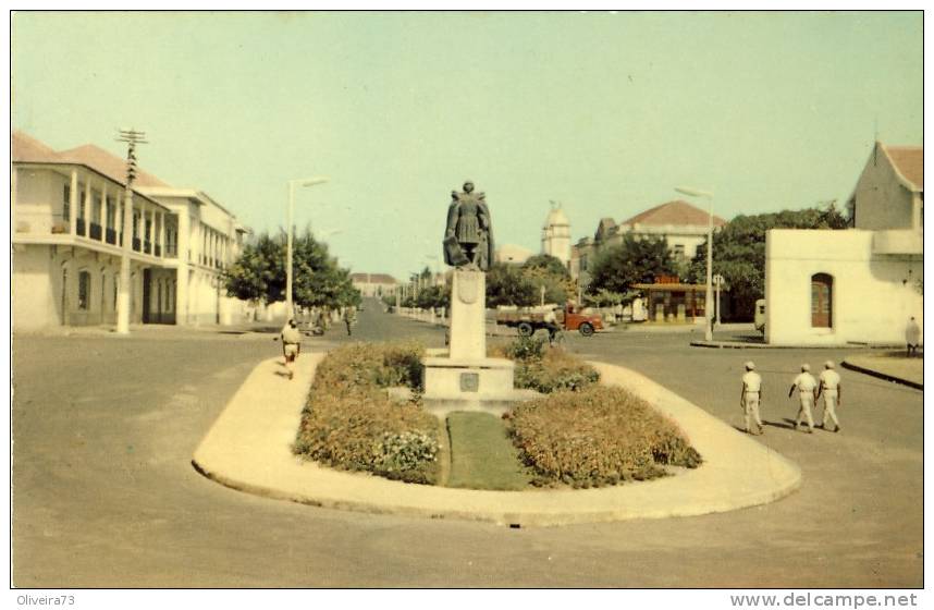 GUINÉ - PORTUGUESA- BISSAU -120 - Monumento A Nuno Tristão - Guinea Bissau