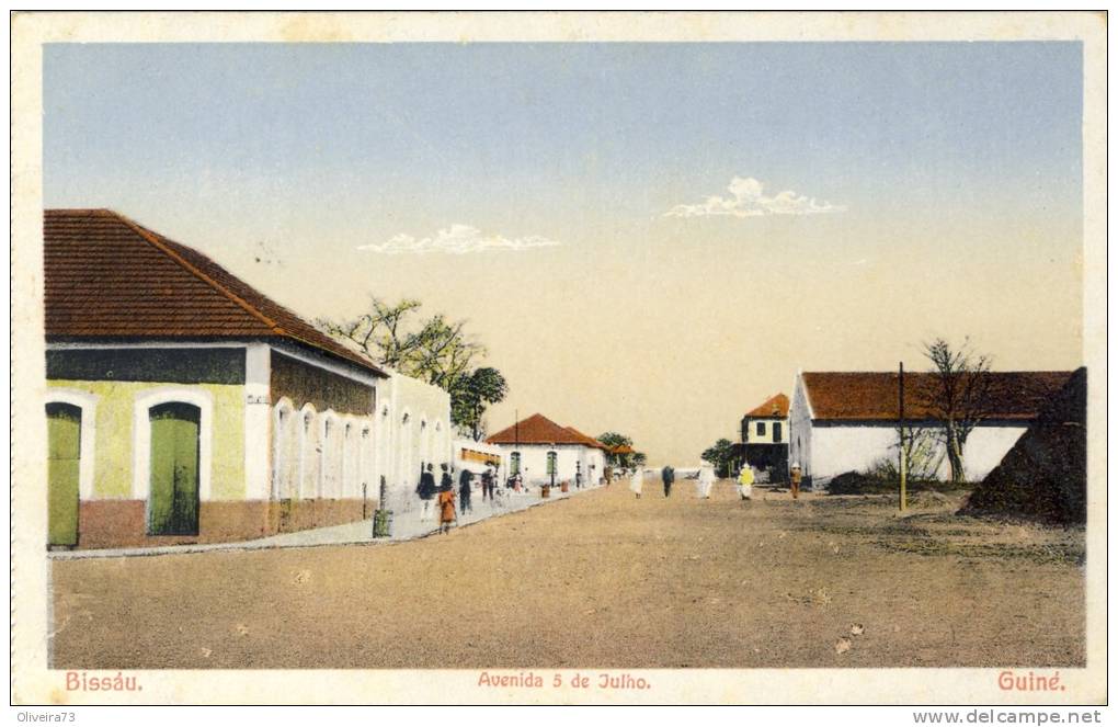 GUINÉ - PORTUGUESA- BISSAU- Avenida 5 De Julho - Guinea Bissau