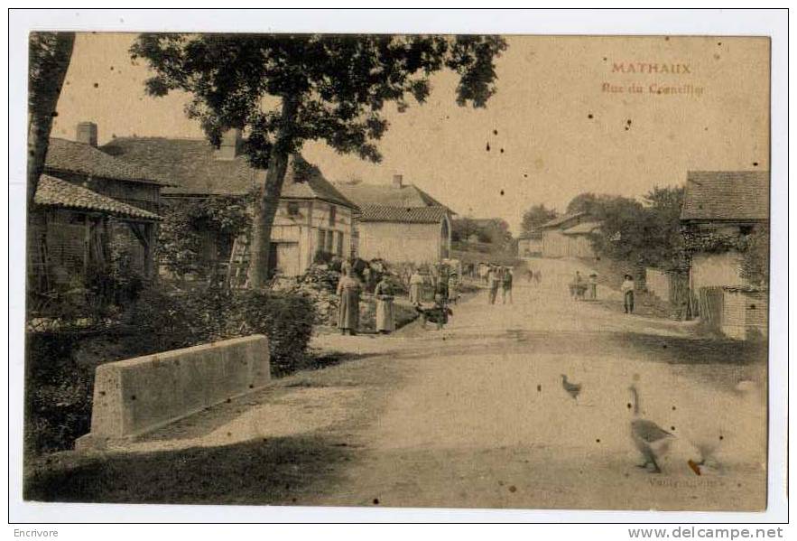 Cpa MATHAUX Rue Du Corneiller Oies Et Population à La Pose - Vautrin Ed - Marcilly