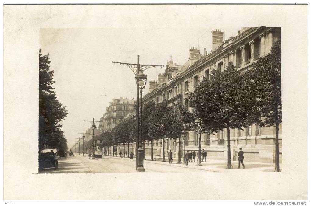 CPA (paris 11e)    LYCEE VOLTAIRE Avenue De La Republique (carte Photo) - Arrondissement: 11