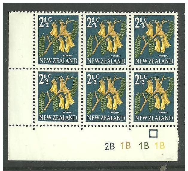 NEW ZEALAND - 1967 2 1/2c KOWHAI PICTORIALS PLATE 2B 1B 1B 1B BLOCK OF 6.   UHM - Other & Unclassified