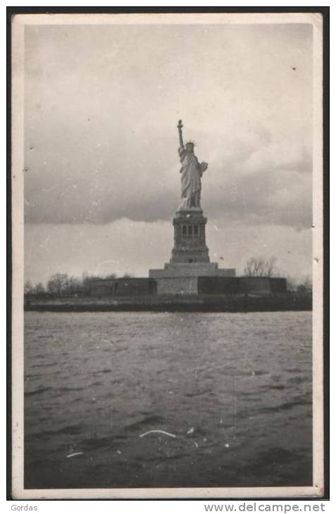 United States - New York - Libery Statue - Frederic Auguste Bartholdi - Manhattan - Manhattan