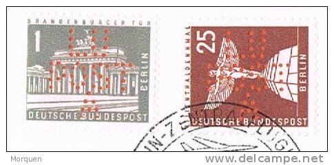 2600. Tarjeta BERLIN (Alemania) 1962.  Dia Correo Aereo. Perfin Stamp. Private Lochung - Storia Postale