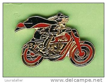 PINS MOTO MBC PILOTE EN CAPE - Motos