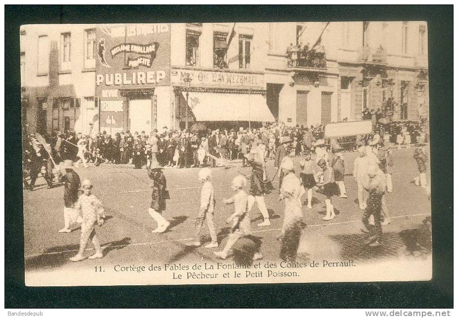 Belgique - Bruxelles Ixelles - Cortège Fables De La Fontaine Et Contes De Perrault - Le Pêcheur Et Le Petit Poisson N°11 - Ixelles - Elsene