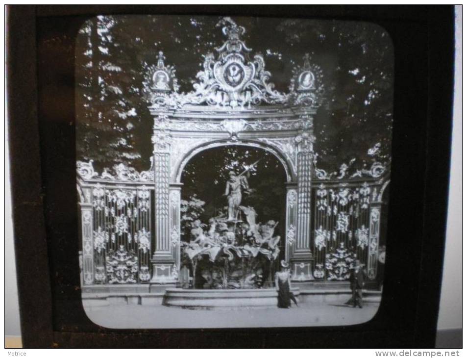 NANCY  -  Place Stanislas, Fontaine Amphitrite (avant 1900). - Glasplaten