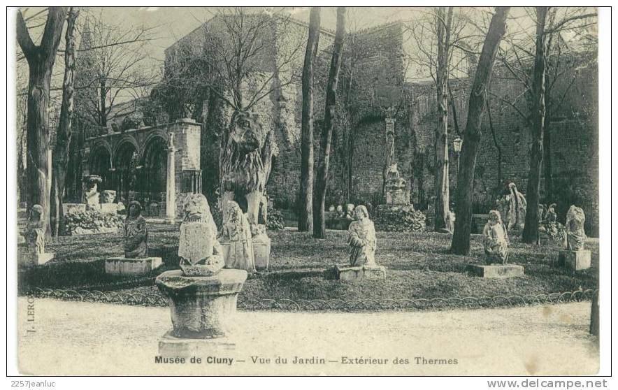 CP Musée De Cluny Vue Du Jardin Extérieur Des Thermes - Museums