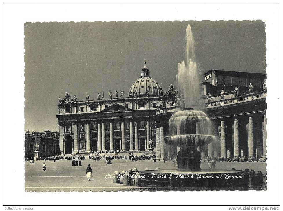 Cp, Vatican, La Place St-Pierre Et La Fontaine De Bernini - Vatikanstadt