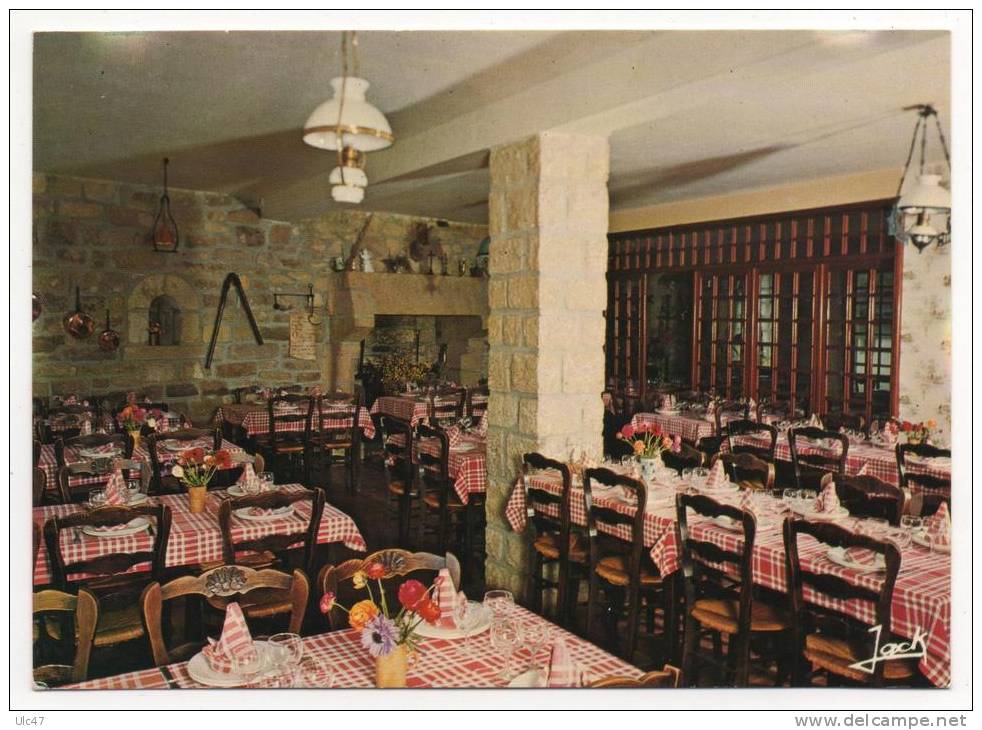 - 29 - GUERLESQUIN - Restaurant Des Monts D'Arrée - Tél. 1.33 -  M.T. GUEGUEN. - - Guerlesquin