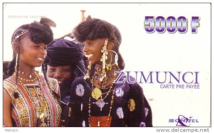 NIGER PREPAYEE PREPAID CARD SONITEL ZUMUNCI 5000 CFA  FILLES PEUL TOUAREG HAIRDO FULA GIRLS PEULH - Niger