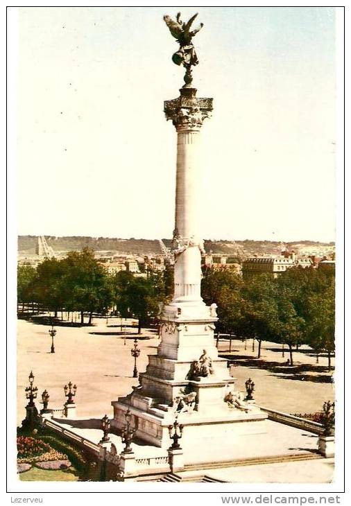 CPSM 33 BORDEAUX    MONUMENT DES GIRONDINS  CACHET 1966 - Bordeaux