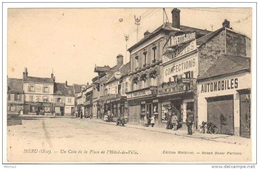 Un Coin De La Place De L'hôtel De Ville - Meru